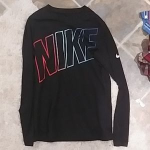 Nike long sleeve shirt